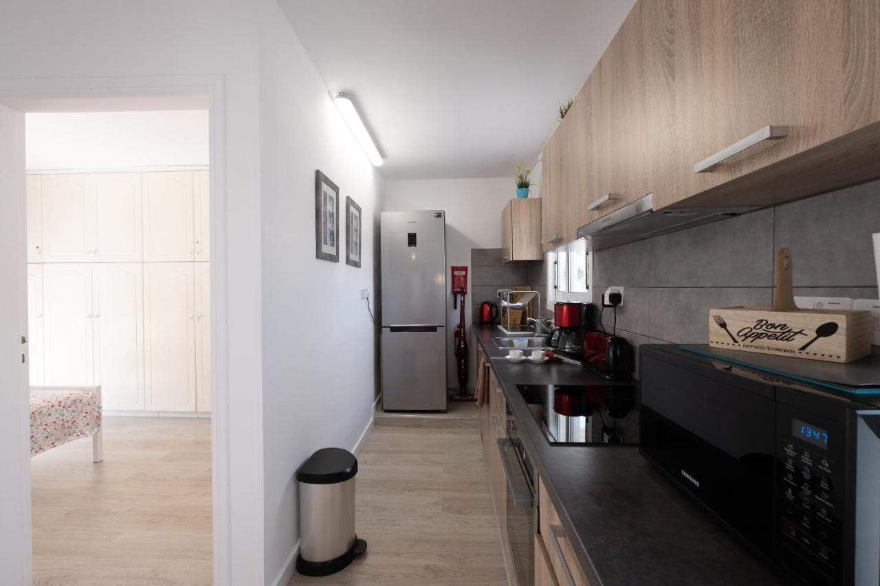 Seaview 3 Bedroom Kings Road Penthouse Paphos Extérieur photo