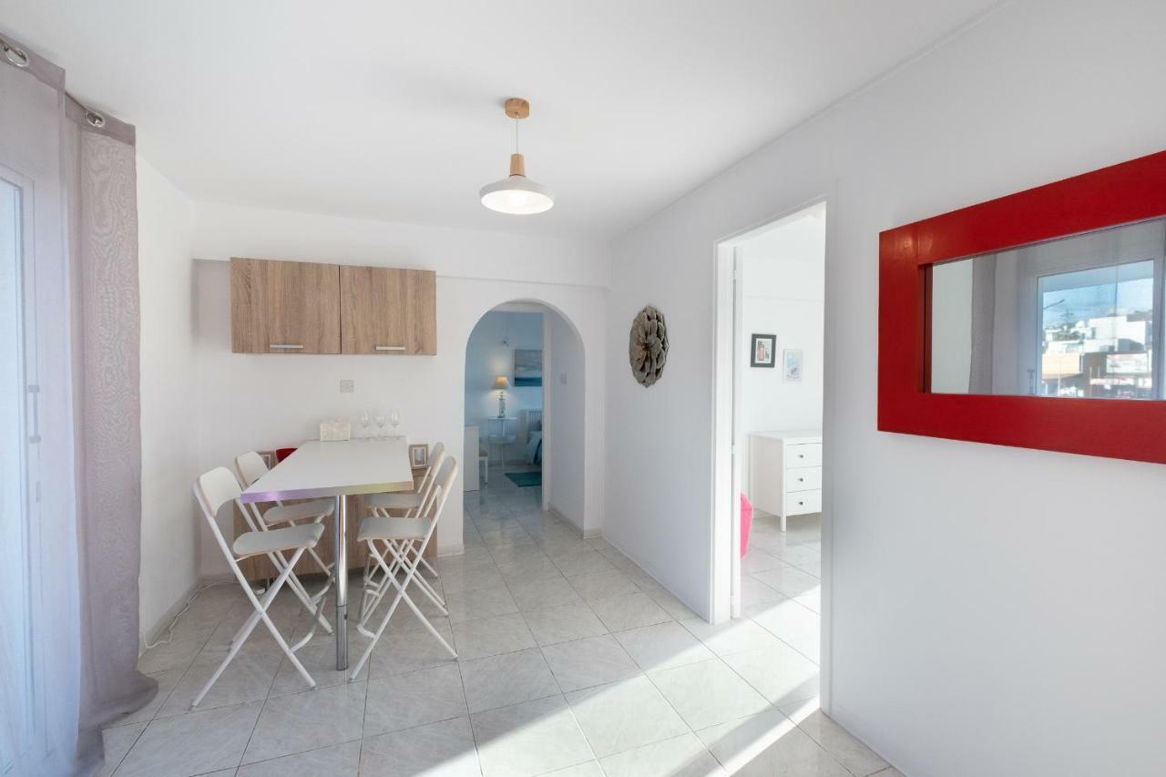 Seaview 3 Bedroom Kings Road Penthouse Paphos Extérieur photo
