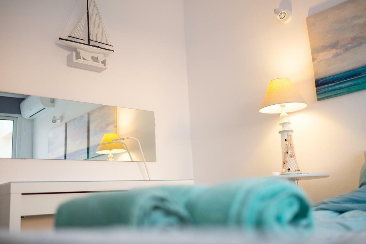 Seaview 3 Bedroom Kings Road Penthouse Paphos Extérieur photo